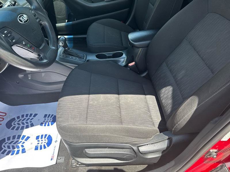 Used 2016 Kia Forte LX FWD image 9