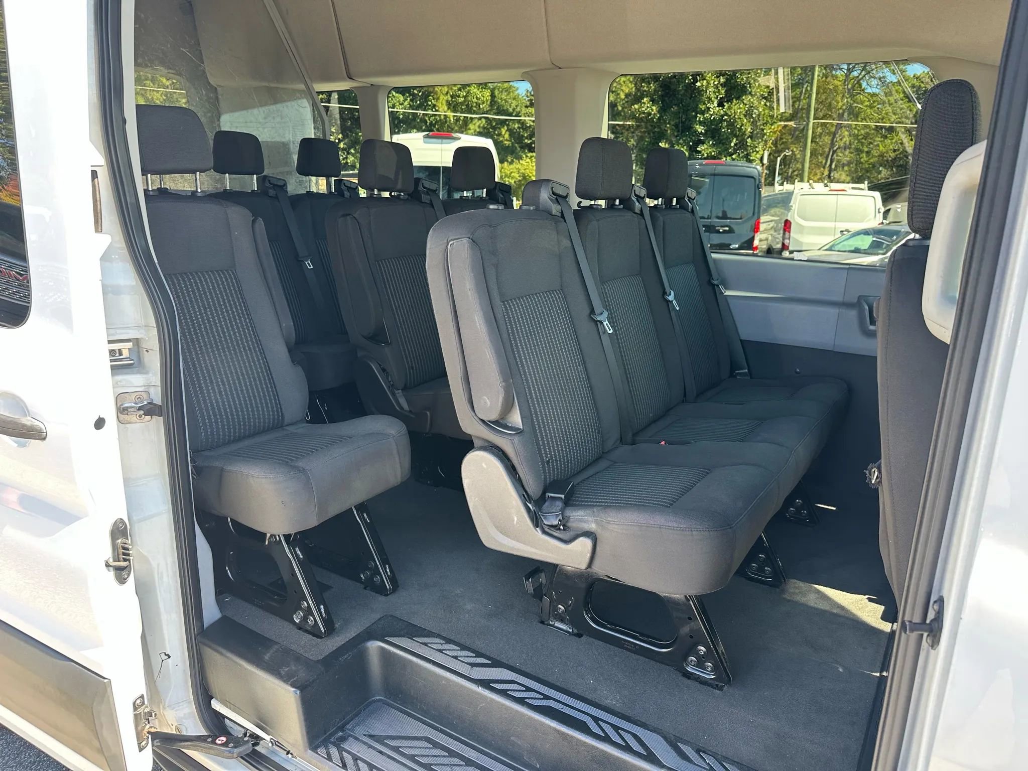 Used 2018 Ford Transit 350 XLT RWD image 9