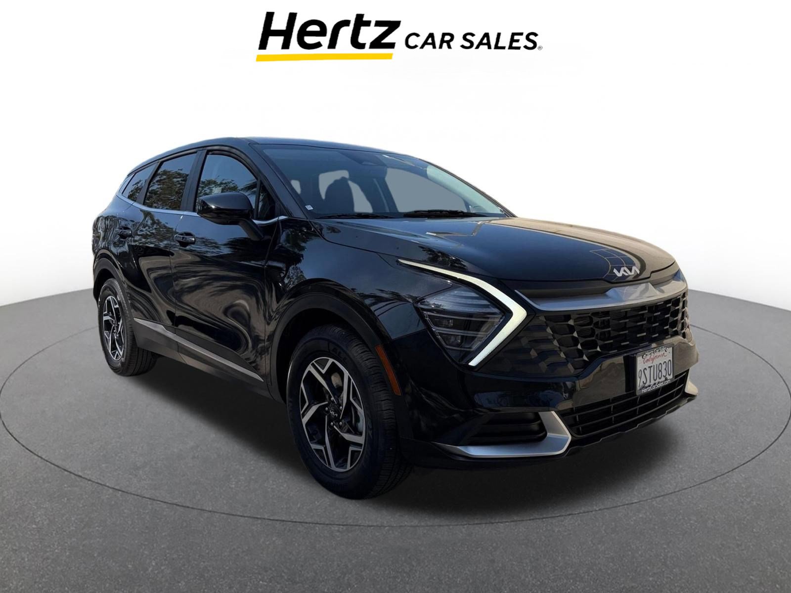 Used 2025 Kia Sportage LX image 1