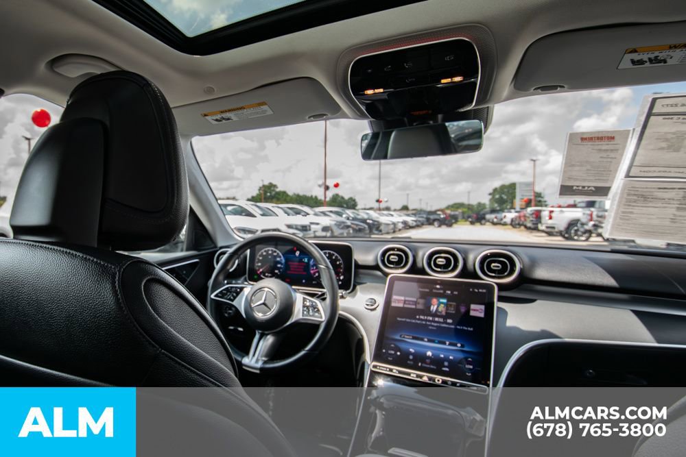 Used 2025 Mercedes-Benz C 300 Sedan image 23