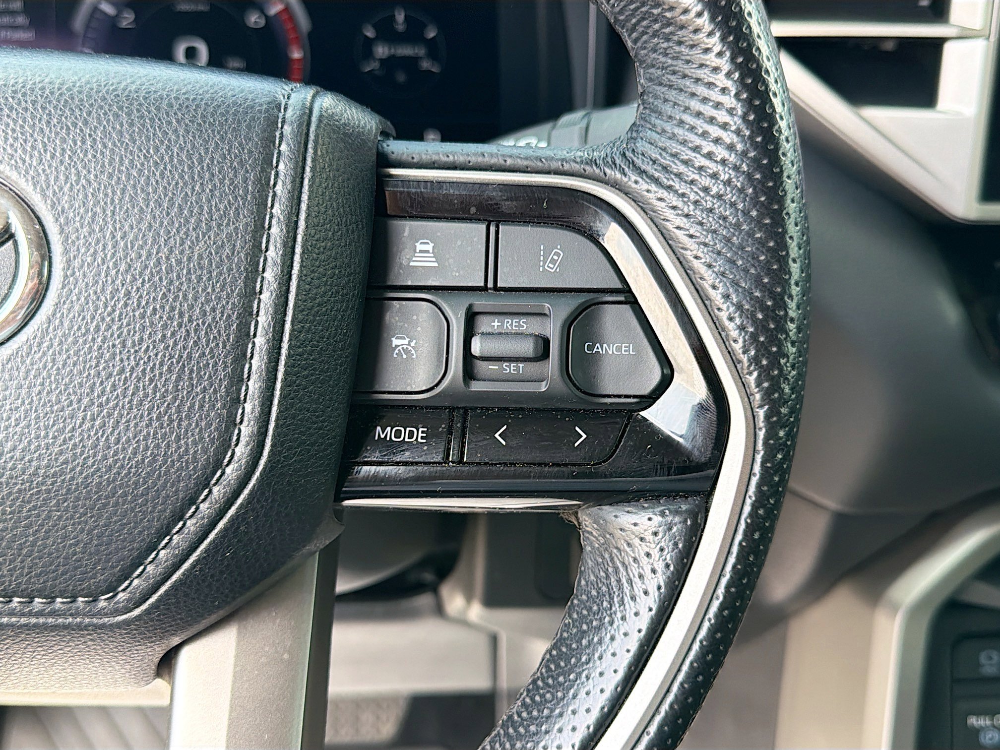 Used 2024 Toyota Tundra Limited w/ Power Package RWD image 36