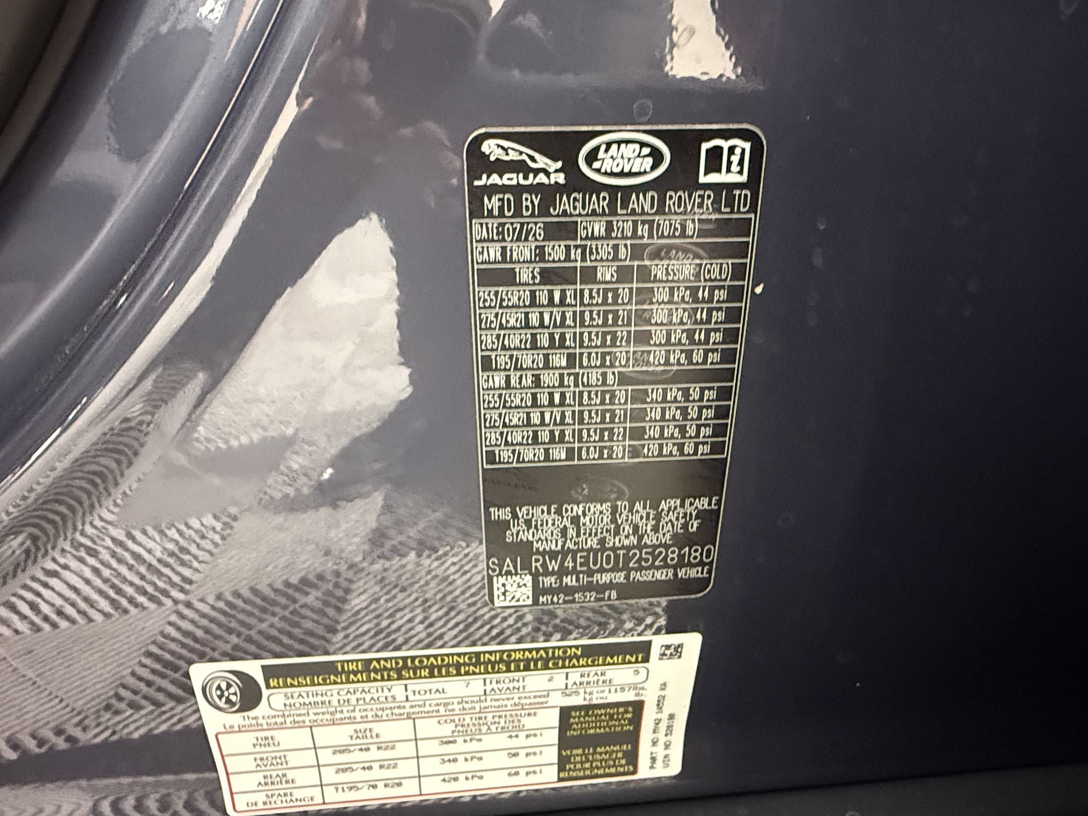 New 2026 Land Rover Discovery Limited Edition AWD/4WD image 25