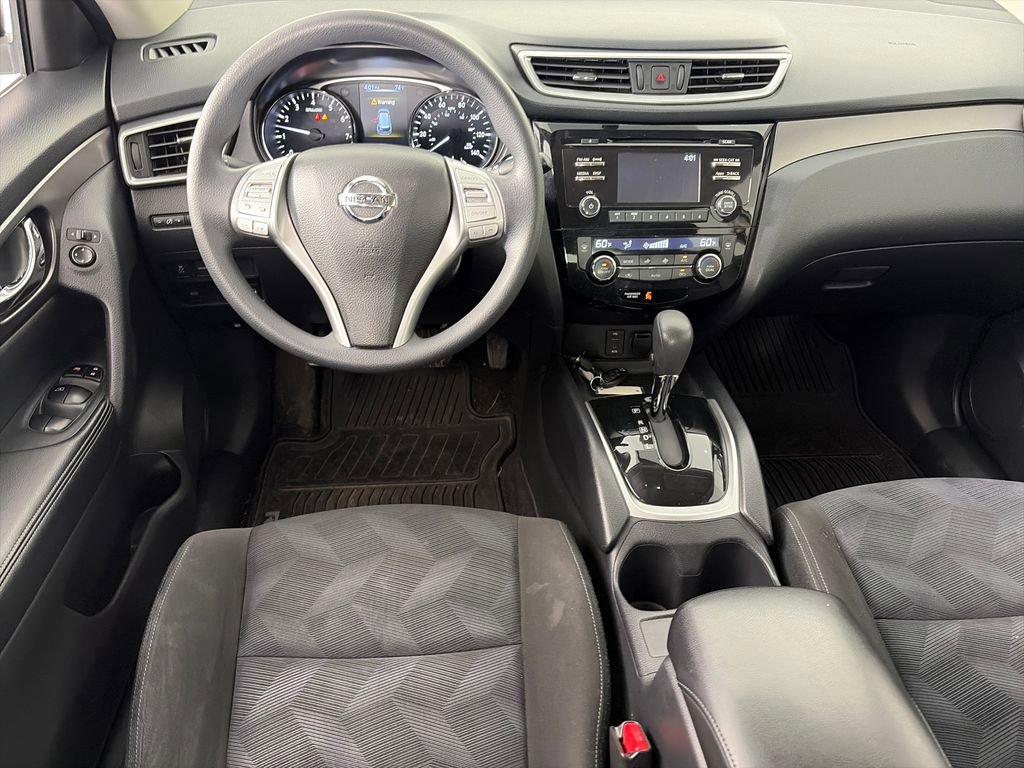 Used 2015 Nissan Rogue SV image 14