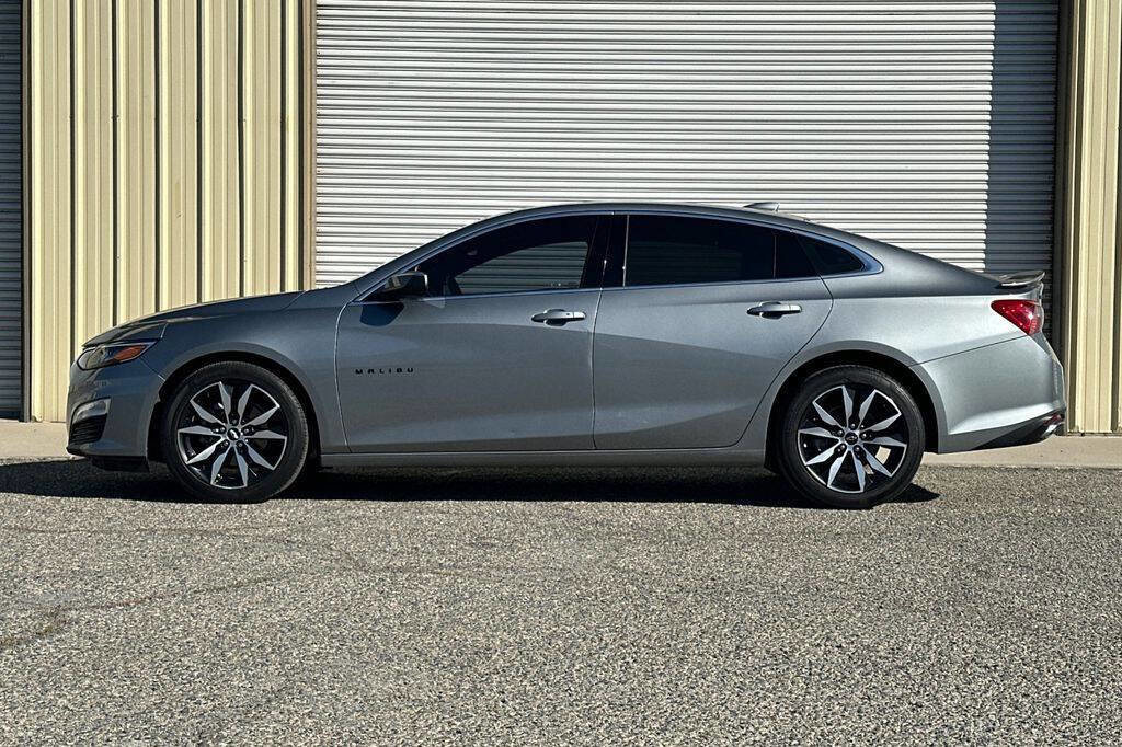 Used 2024 Chevrolet Malibu RS w/ LPO, Floor Liner Package image 3