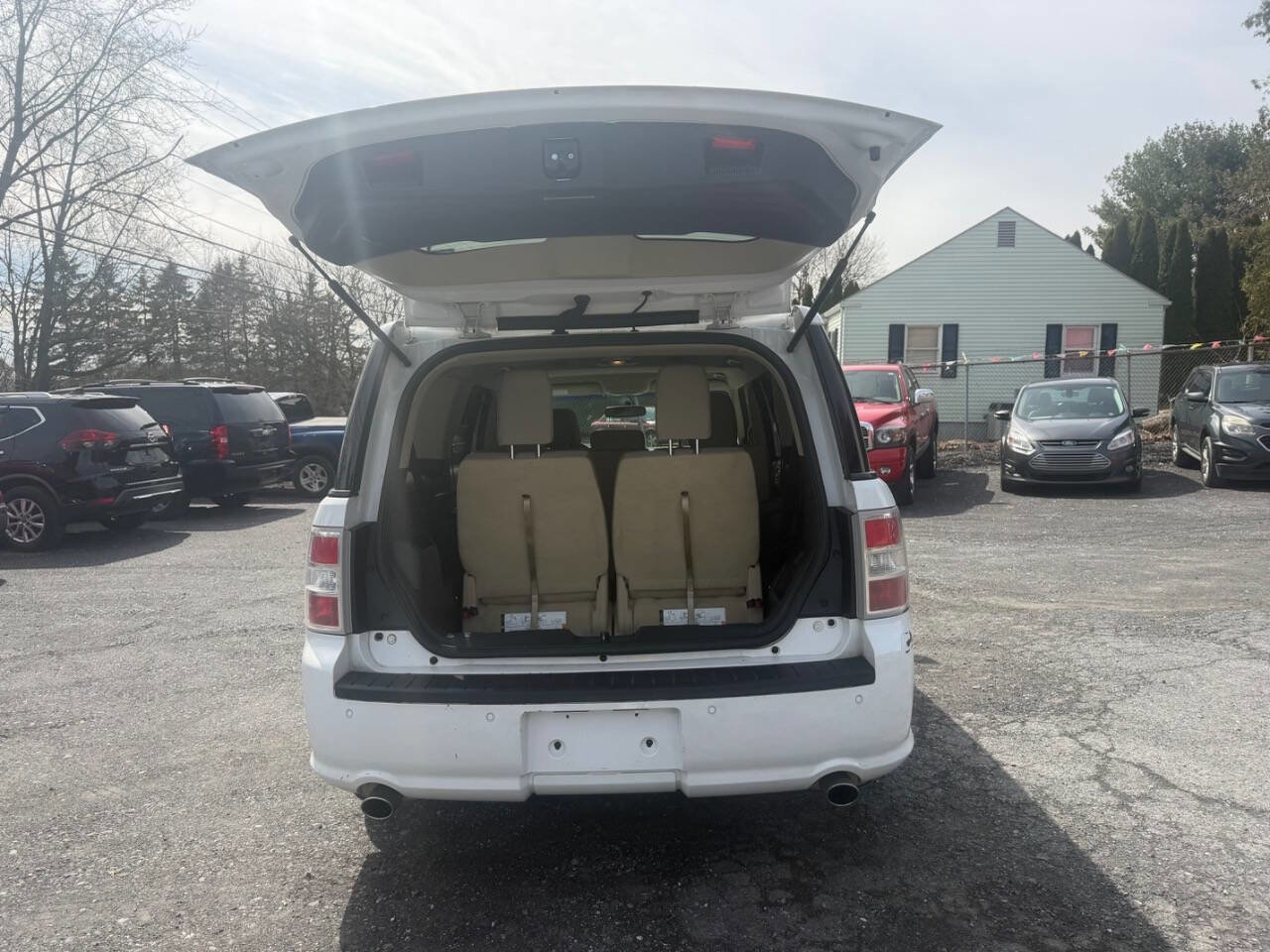 Used 2017 Ford Flex SE image 17