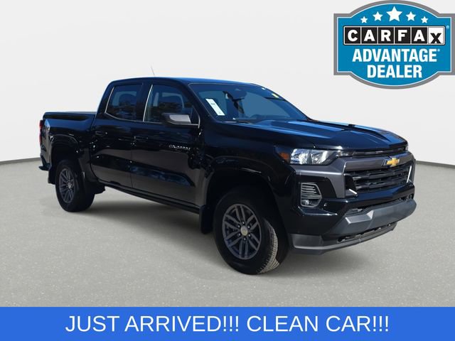 Used 2023 Chevrolet Colorado LT w/ LT Convenience Package II AWD/4WD image 3