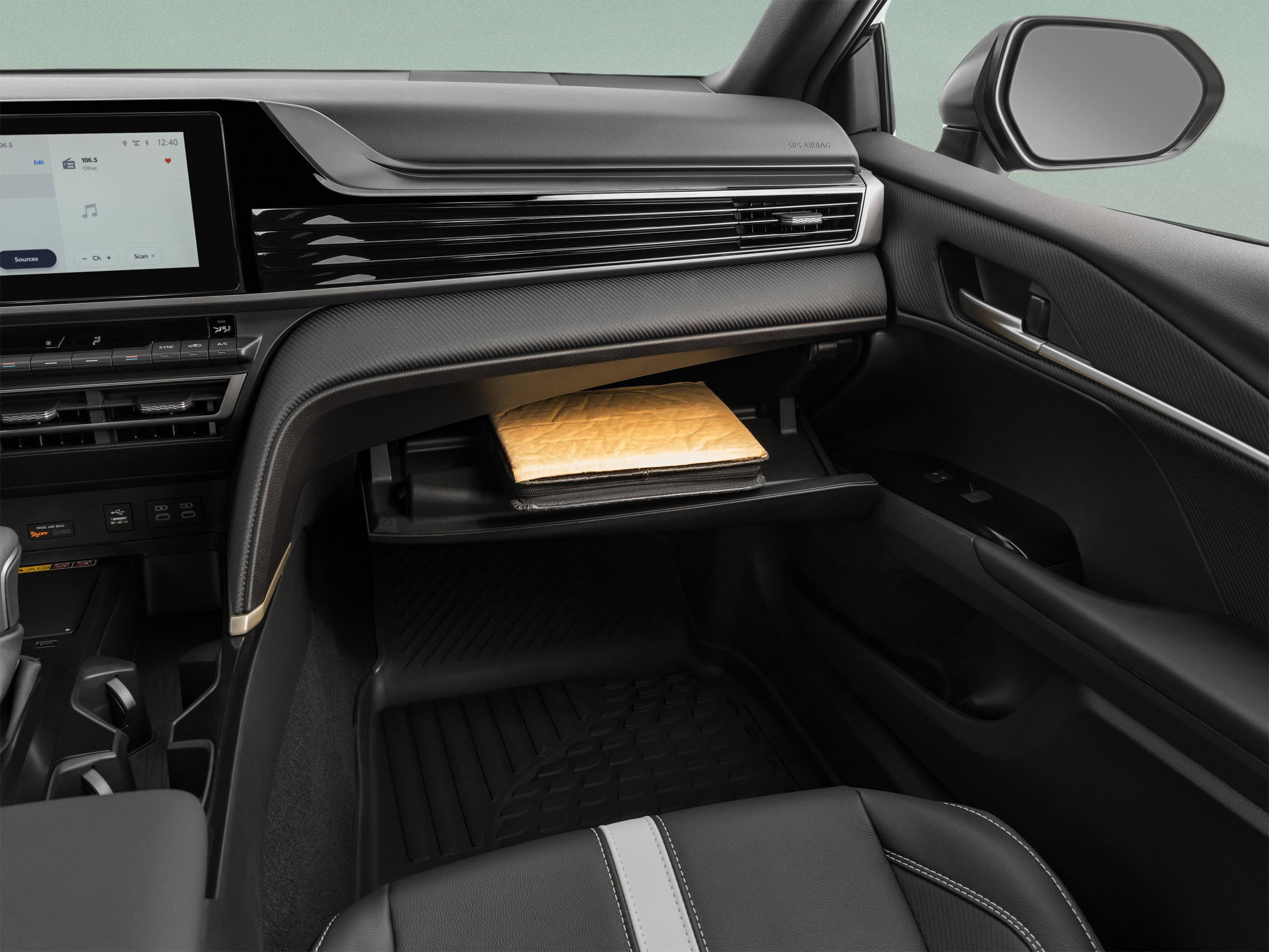 New 2026 Toyota Camry XSE FWD image 32
