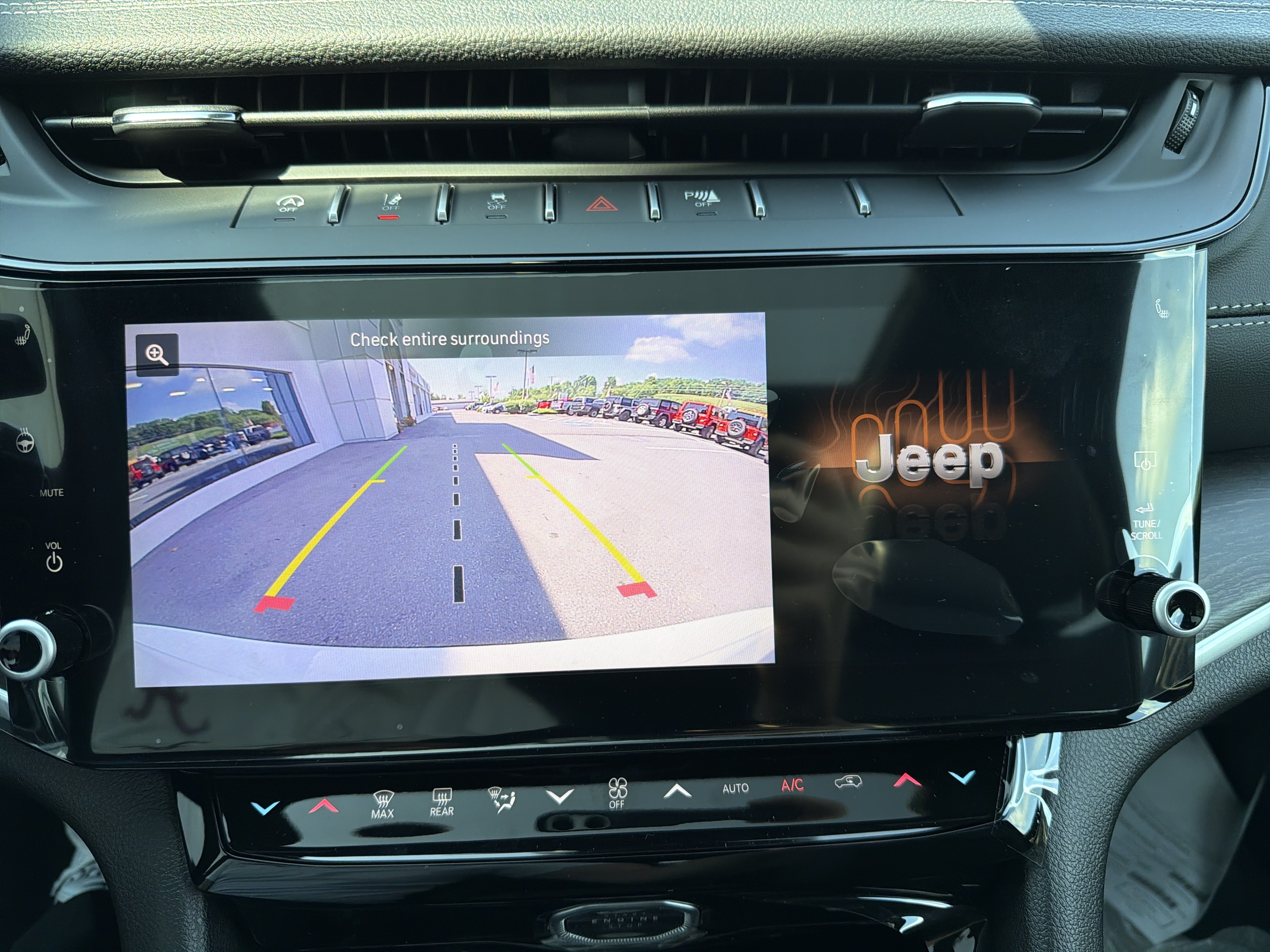 New 2026 Jeep Grand Cherokee L 4WD image 26