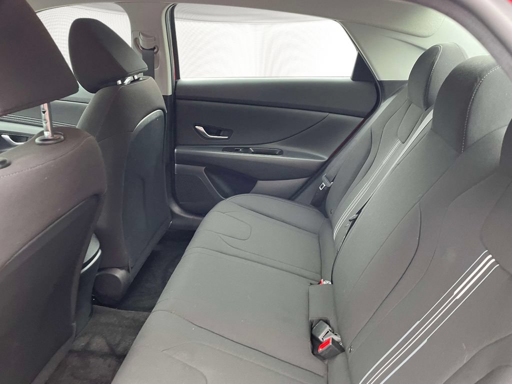 Used 2023 Hyundai Elantra SEL w/ Convenience Package FWD image 16