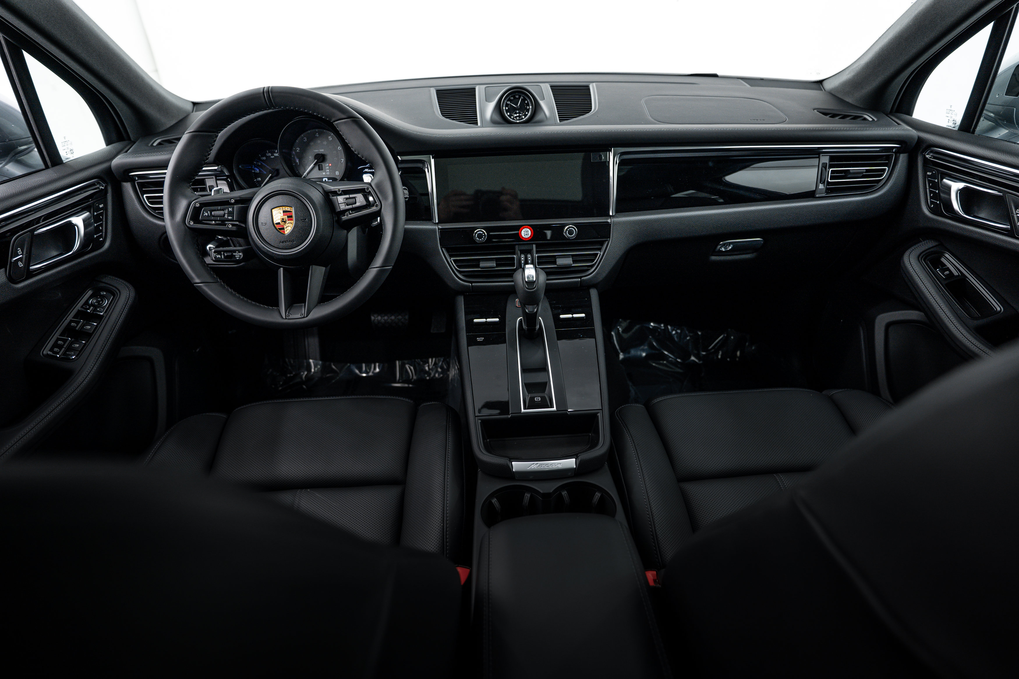 Certified 2026 Porsche Macan S AWD/4WD image 12