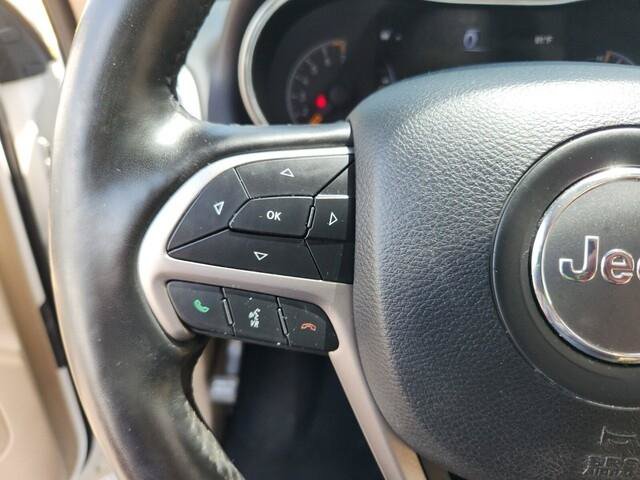 Used 2019 Jeep Grand Cherokee Limited AWD/4WD image 27