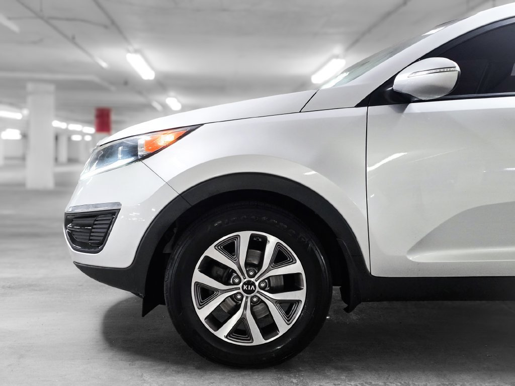 Used 2015 Kia Sportage LX FWD image 13