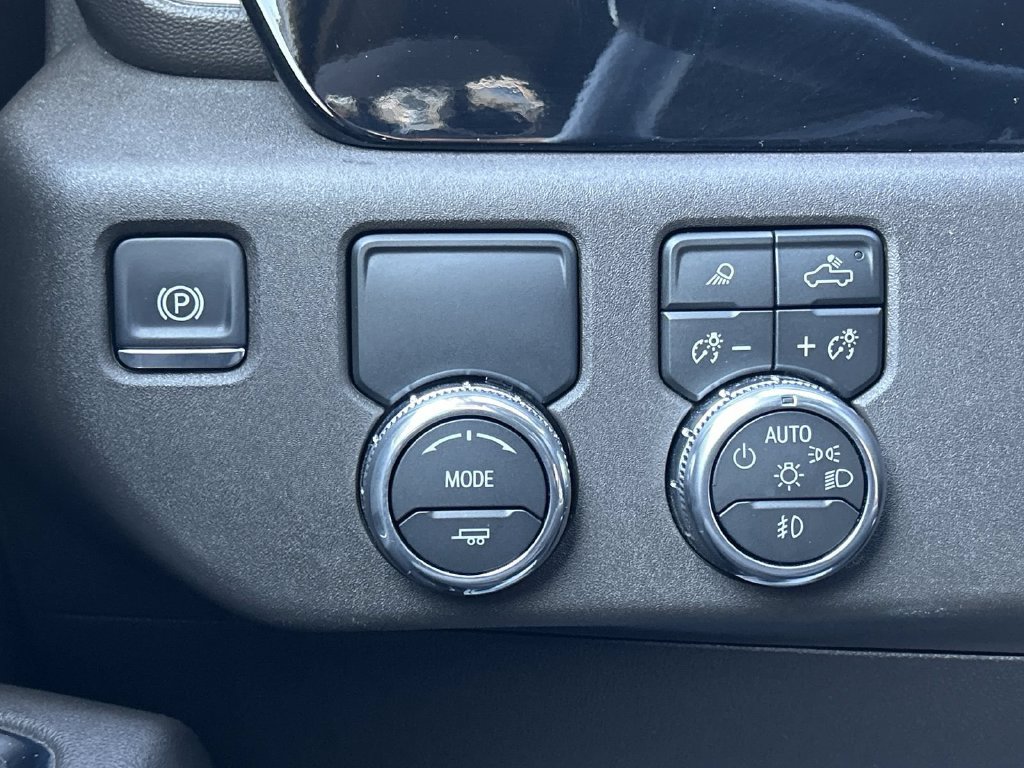 Certified 2026 GMC Sierra 1500 SLT RWD image 15