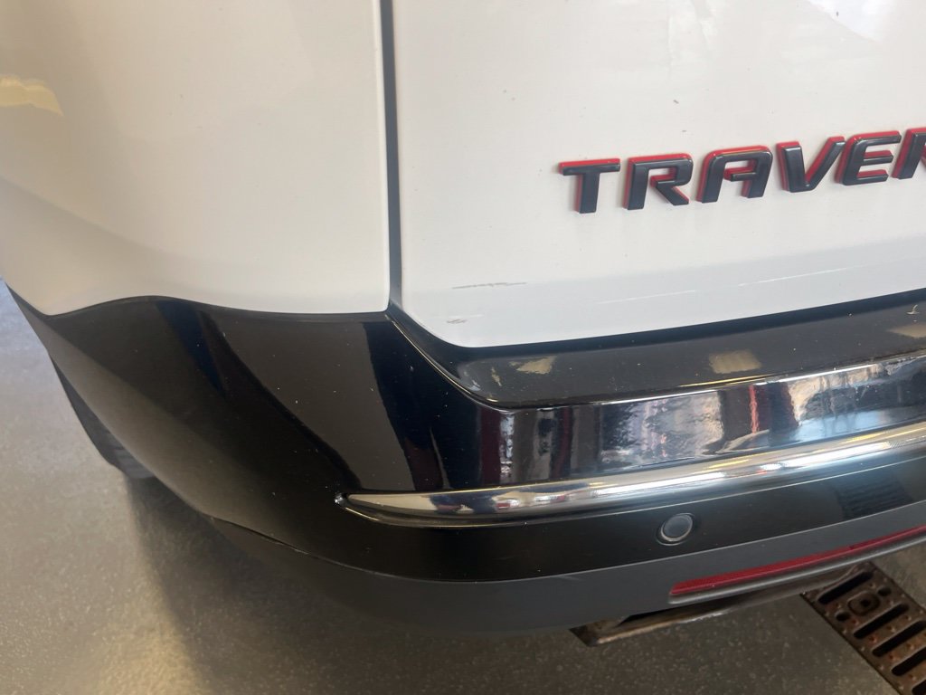 Used 2019 Chevrolet Traverse Premier w/ Redline Edition AWD/4WD image 11