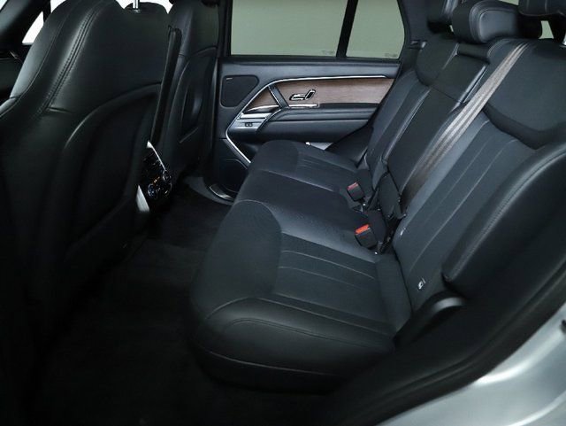 Used 2023 Land Rover Range Rover SE image 27