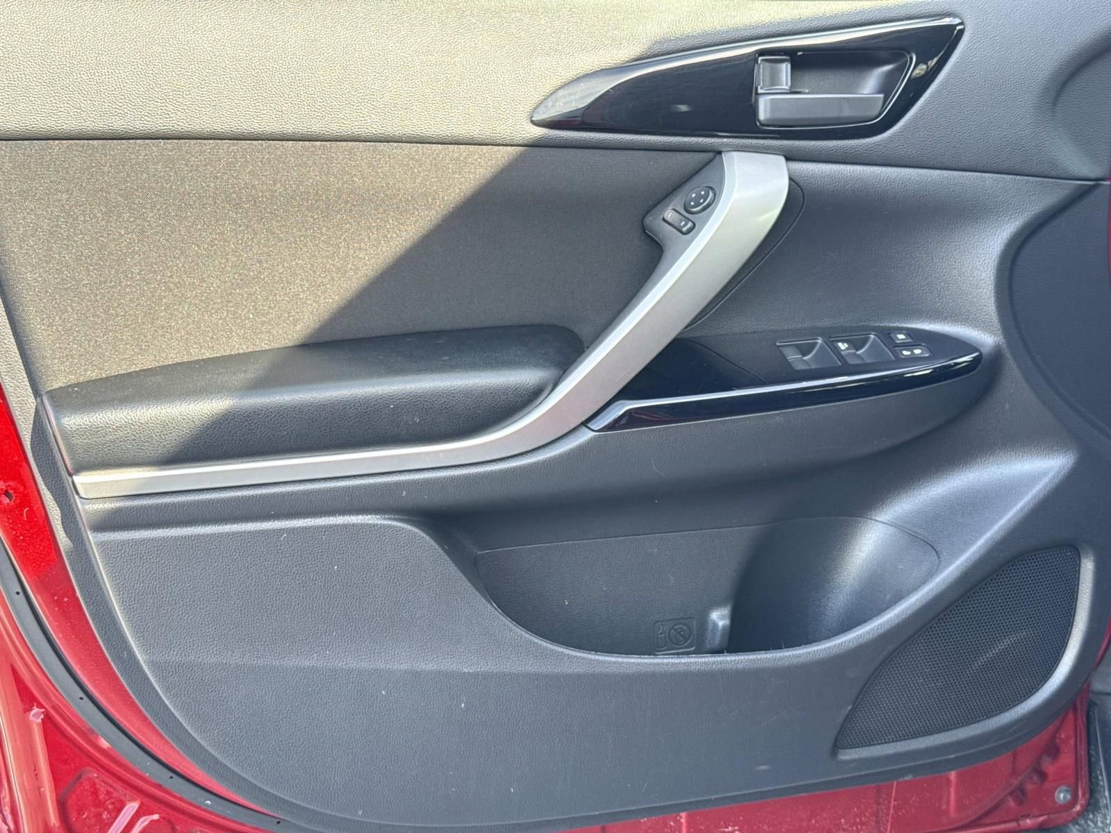 Used 2024 Mitsubishi Eclipse Cross LE image 22