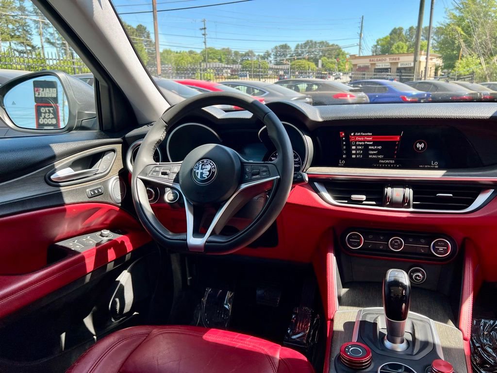 Used 2018 Alfa Romeo Stelvio Ti AWD/4WD image 19