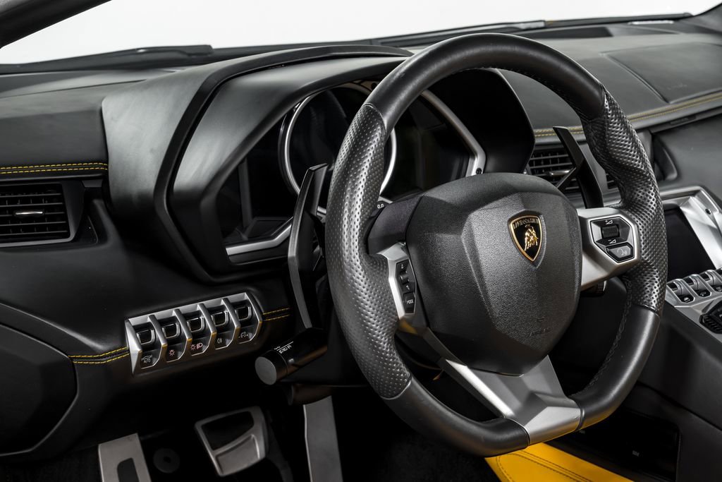 Used 2015 Lamborghini Aventador LP 700-4 AWD/4WD image 13