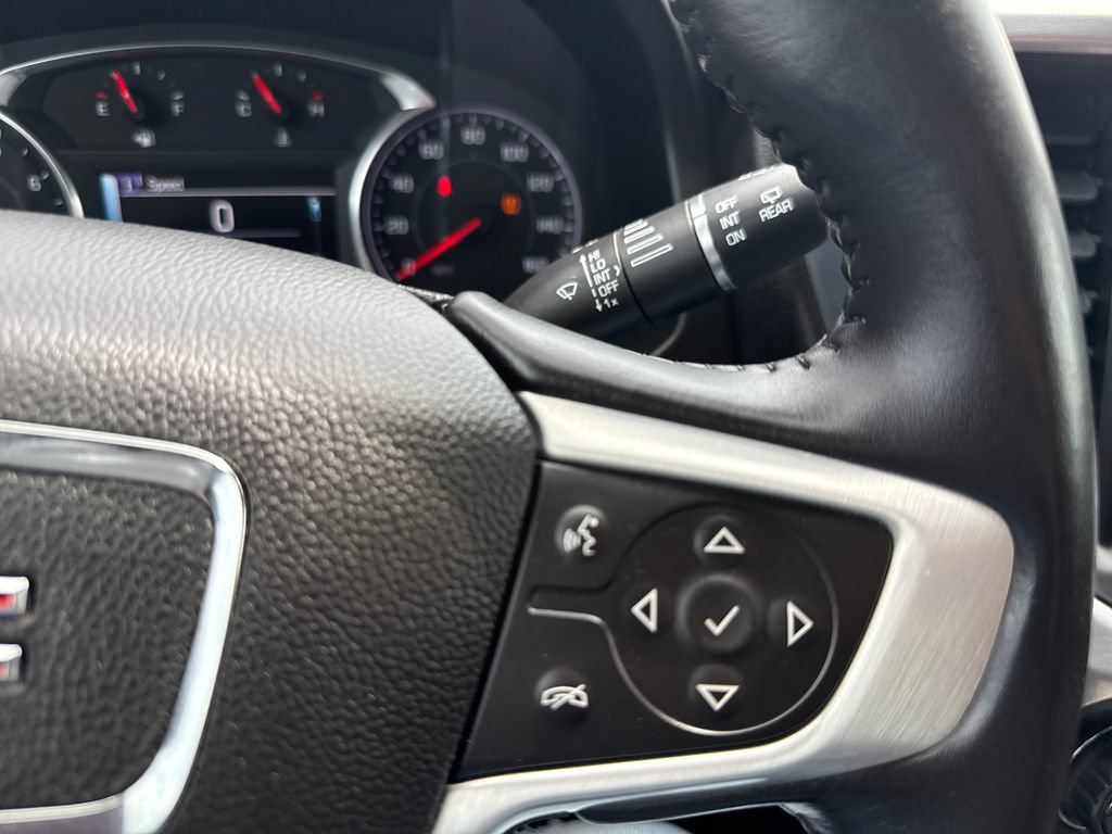 Used 2017 GMC Acadia SLT FWD image 23