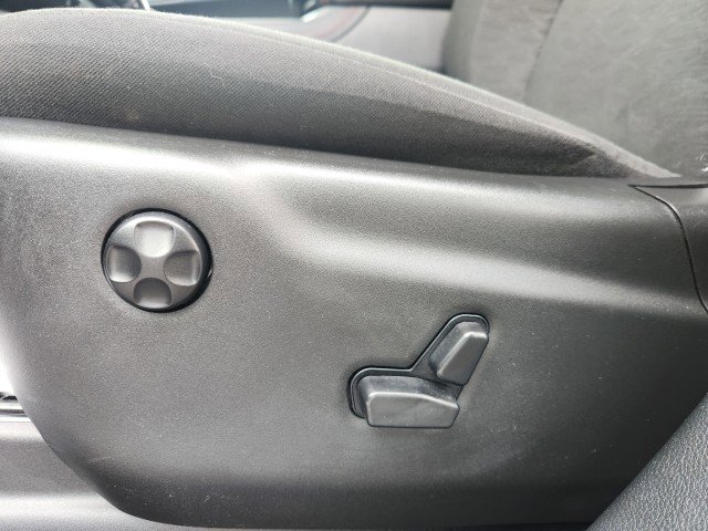 Used 2024 Dodge Durango GT image 32