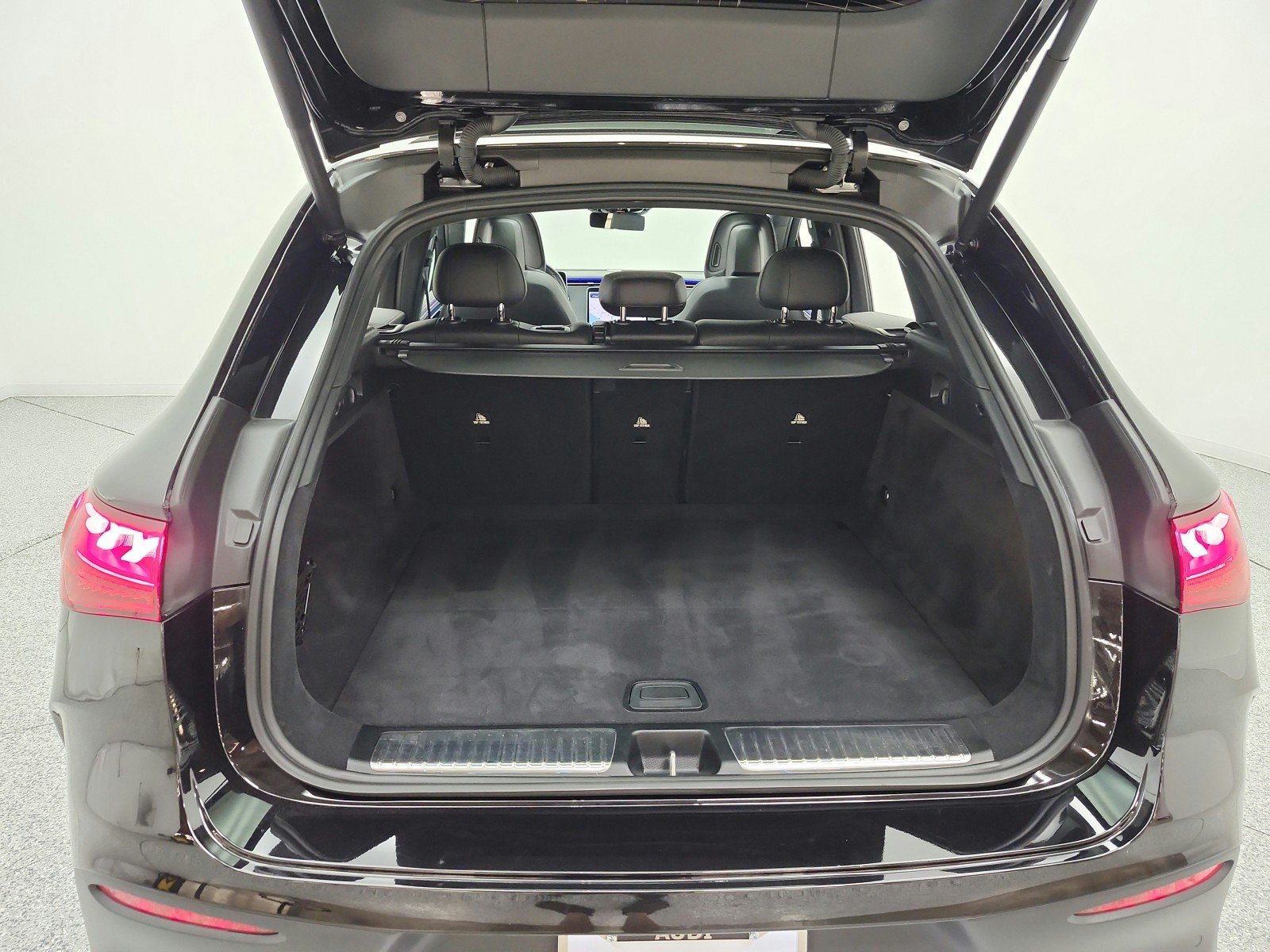 Used 2023 Mercedes-Benz EQE 500 4MATIC SUV image 21