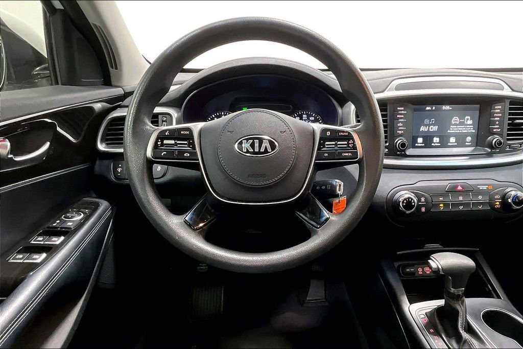 Used 2019 Kia Sorento LX image 7