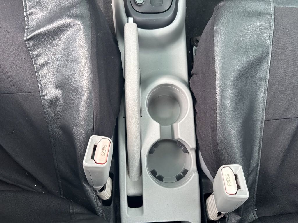 Used 2011 Hyundai Accent GLS w/ Premium Pkg 4 FWD image 17