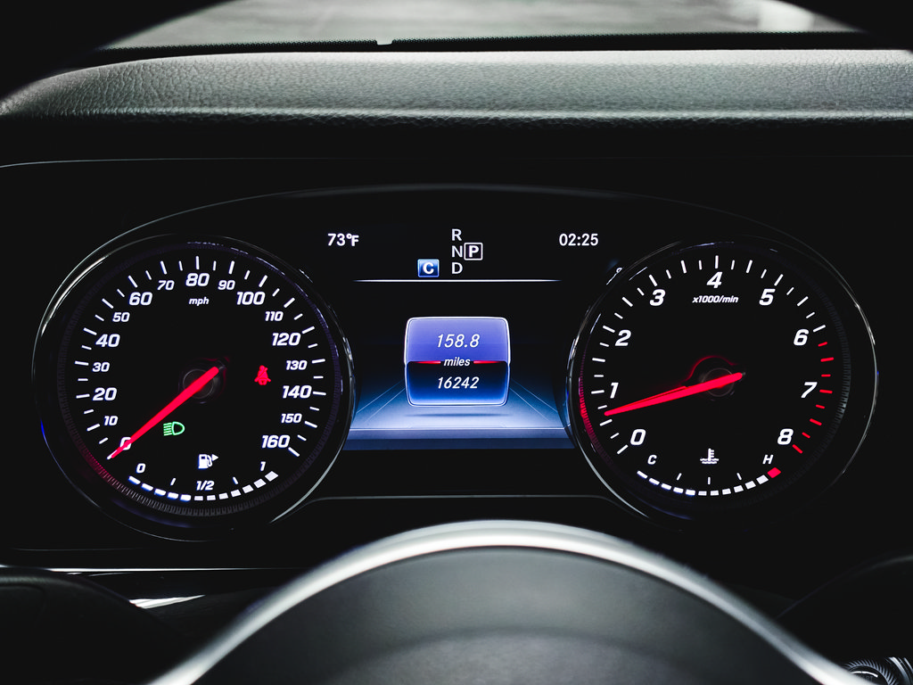 Used 2019 Mercedes-Benz E 300 4MATIC image 24