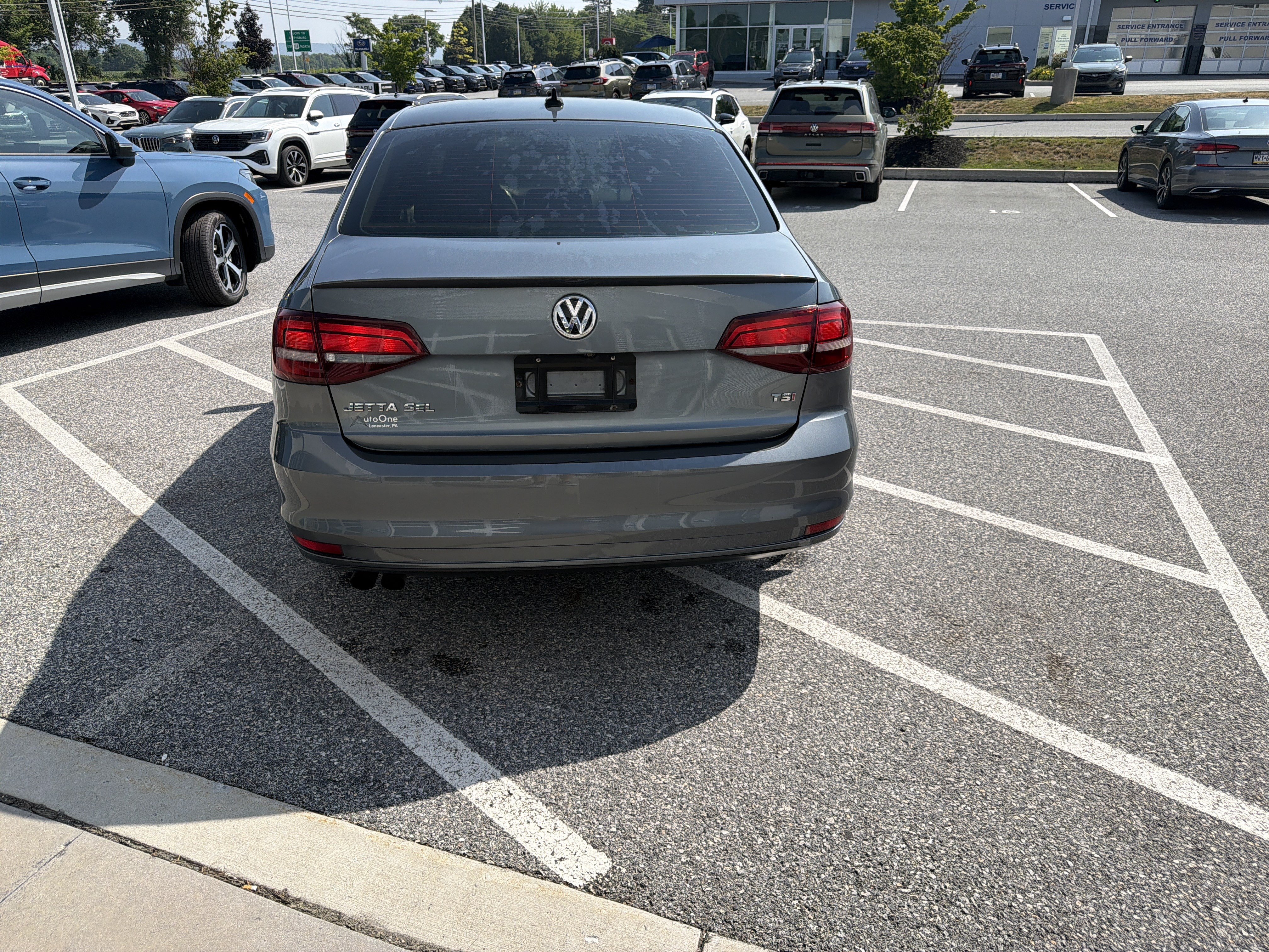 Used 2016 Volkswagen Jetta SEL FWD image 5