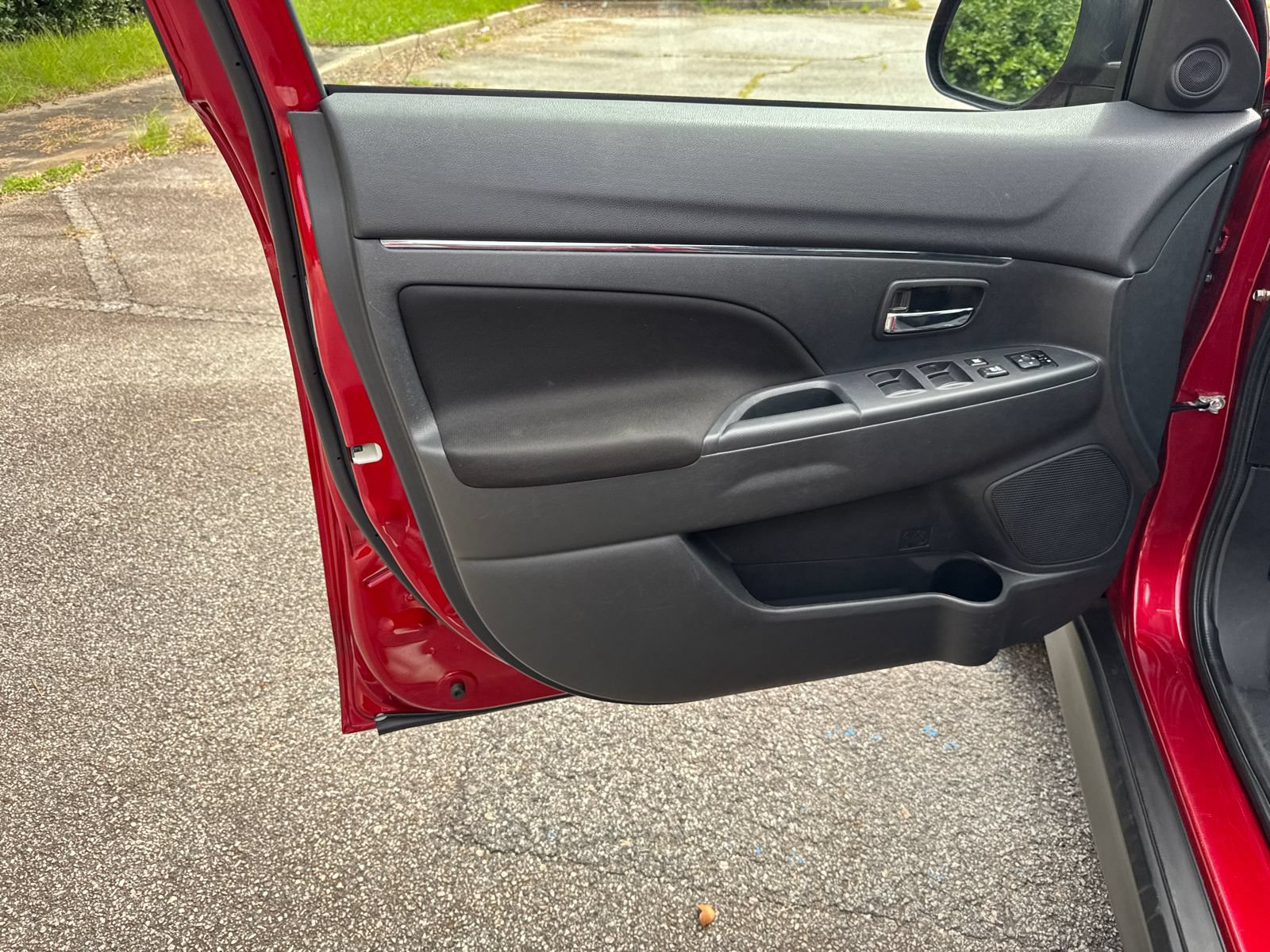 Used 2024 Mitsubishi Outlander Sport ES AWD/4WD image 10