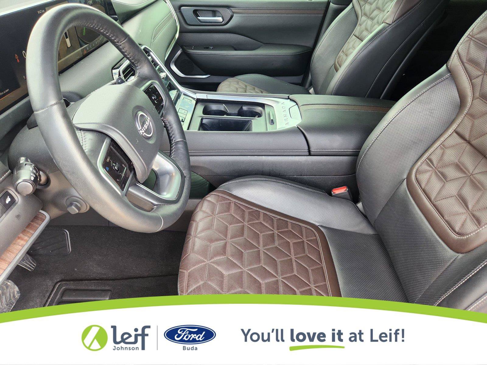 Used 2025 Nissan Armada Platinum w/ Convenience Package RWD image 9