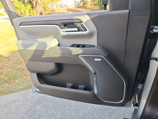 New 2026 GMC Sierra 3500 SLT w/ SLT Convenience Package image 18