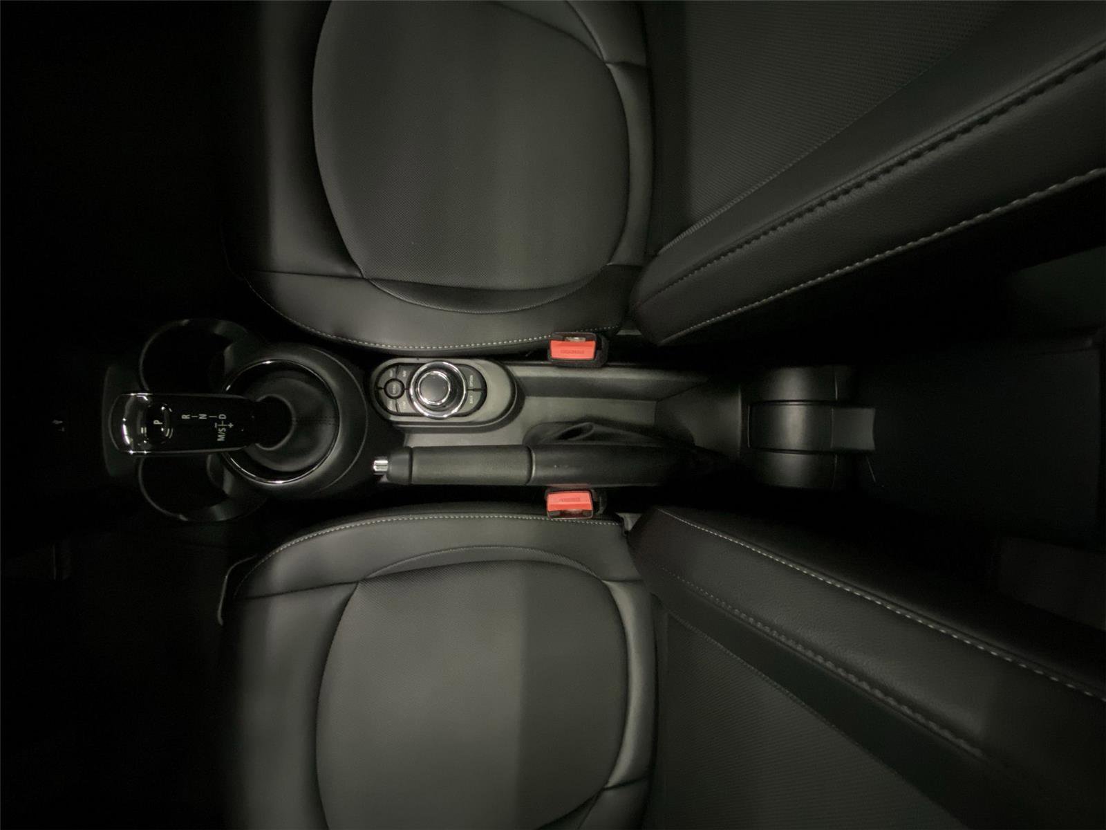 Used 2022 MINI Cooper 2-Door Hardtop FWD image 27