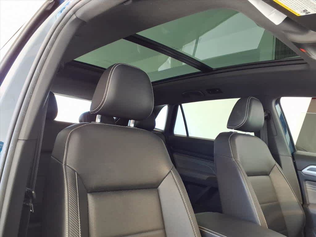 Certified 2023 Volkswagen Atlas Cross Sport SEL AWD/4WD image 22
