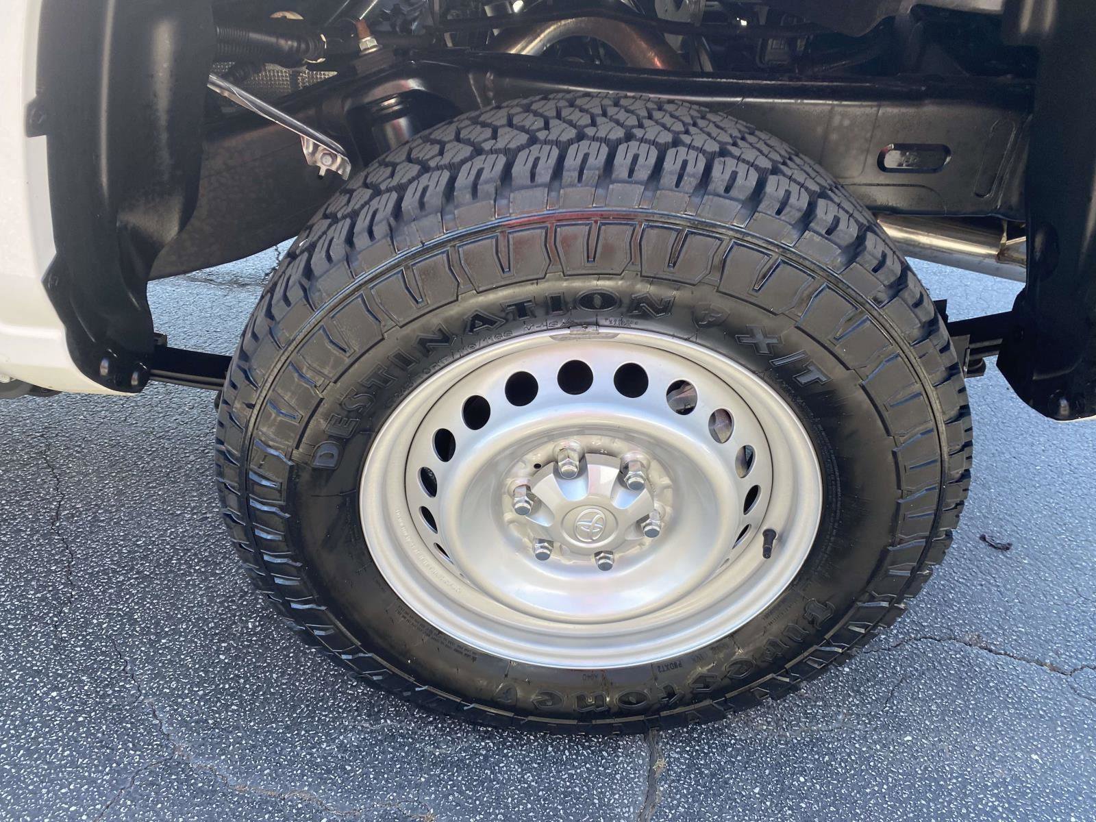 Used 2024 Toyota Tacoma SR image 25