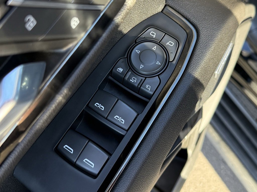 Used 2024 GMC Sierra 2500 AT4 w/ AT4 Premium Plus Package image 26