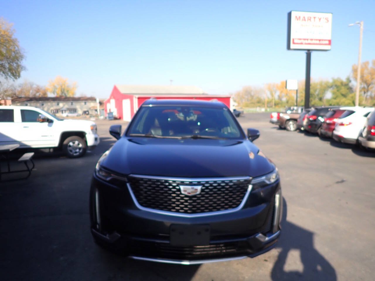 Used 2021 Cadillac XT6 Premium Luxury AWD/4WD image 2