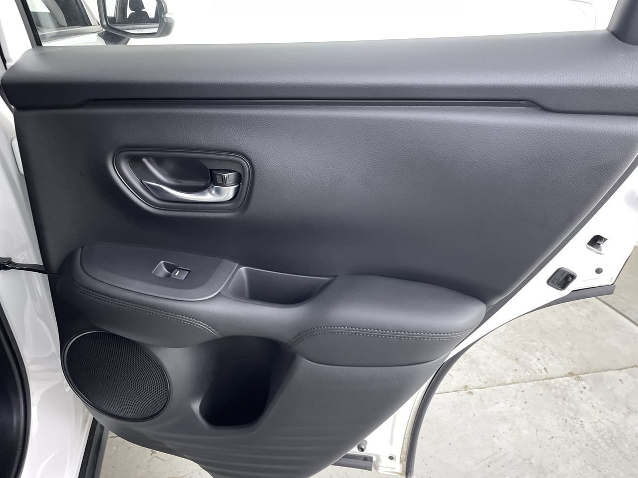 Used 2023 Honda HR-V LX image 21