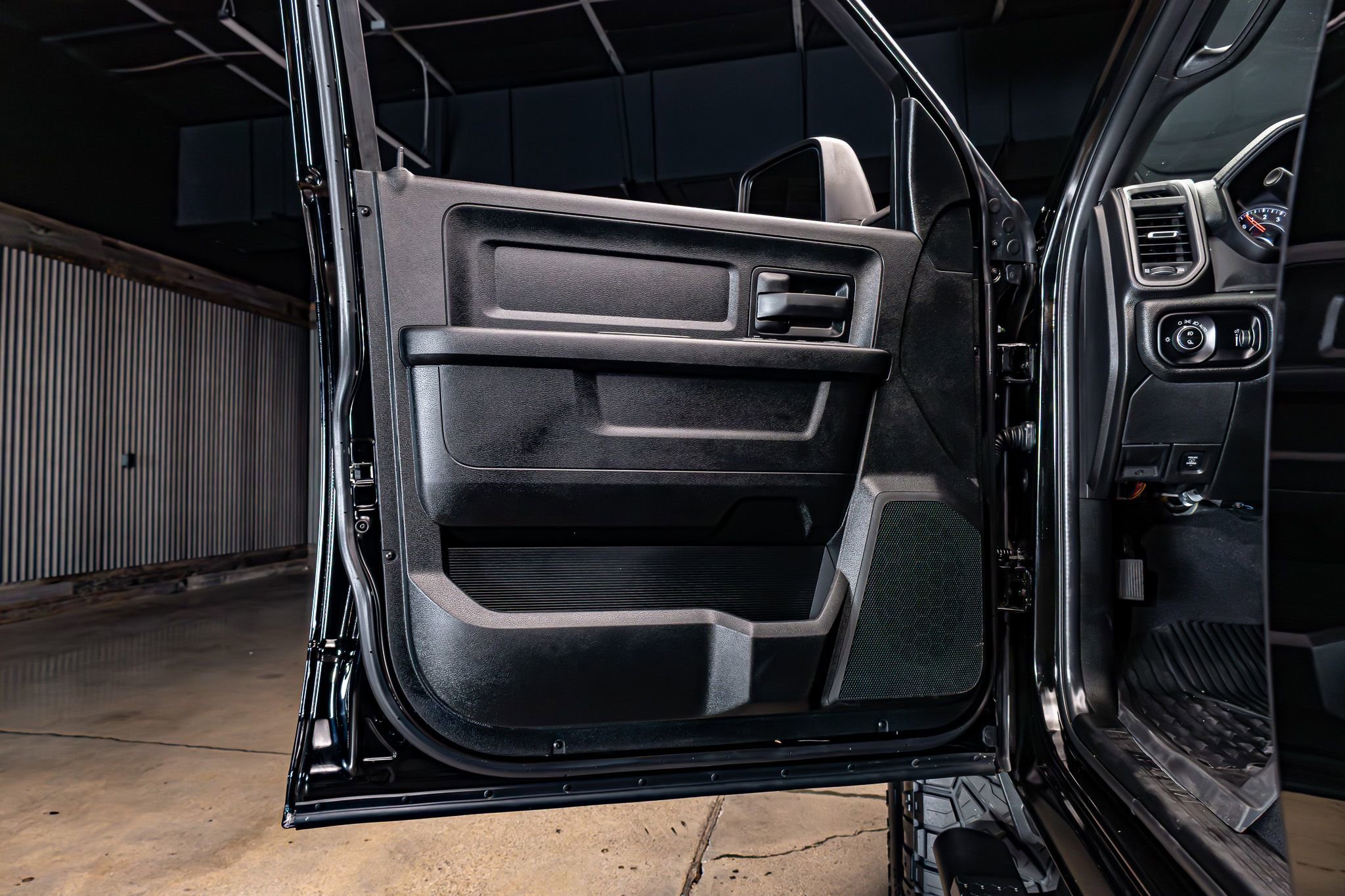 Used 2025 RAM 2500 Tradesman image 30