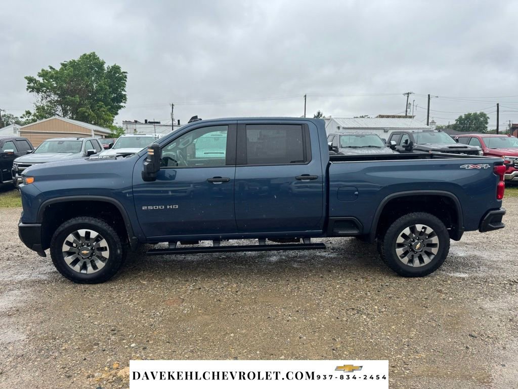 Used 2024 Chevrolet Silverado 2500 Custom w/ Custom Value Package AWD/4WD image 2