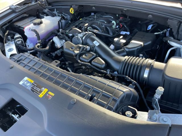 New 2025 Jeep Grand Cherokee Altitude image 13