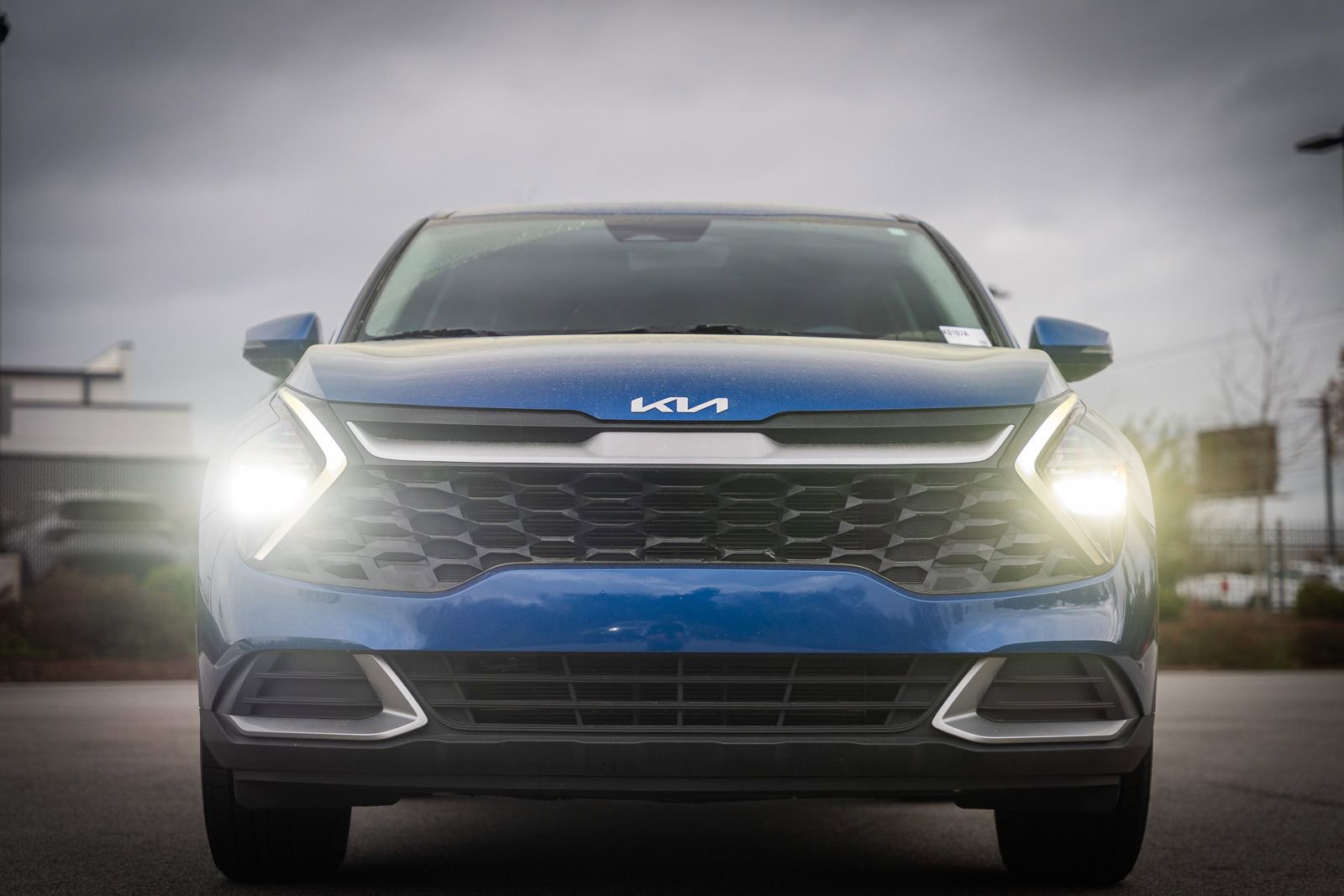 Used 2023 Kia Sportage EX image 2