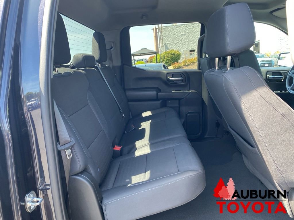 Used 2024 Chevrolet Silverado 1500 Custom Trail Boss w/ Dark Appearance Package AWD/4WD image 19