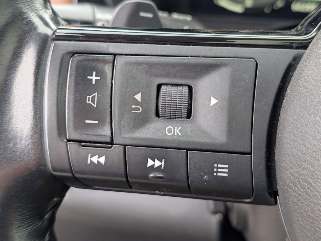 Used 2023 Nissan Pathfinder Platinum w/ Cargo Package image 21