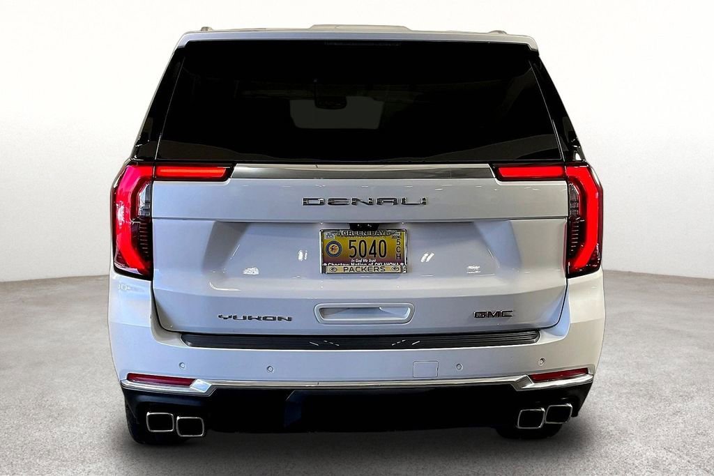 Used 2025 GMC Yukon Denali w/ Denali Reserve Package image 6