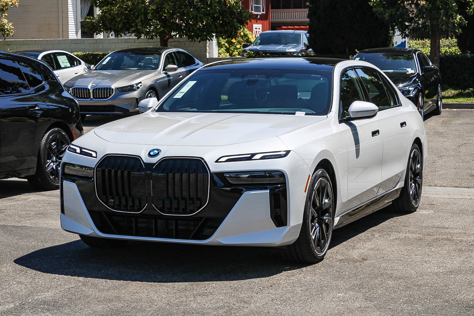 New 2026 BMW i7 eDrive50 w/ M Sport Package RWD image 3