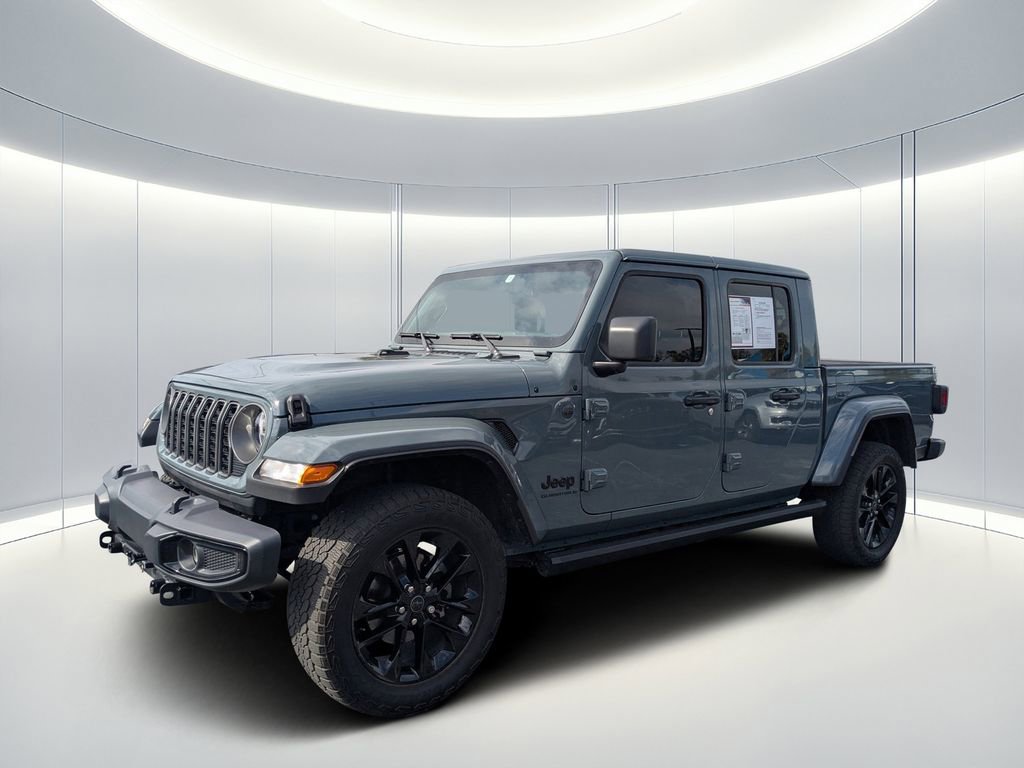 Used 2025 Jeep Gladiator Sport image 7