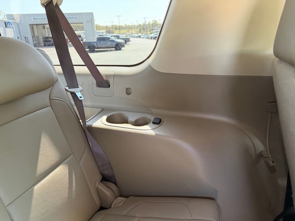 Used 2019 Chevrolet Suburban Premier image 43