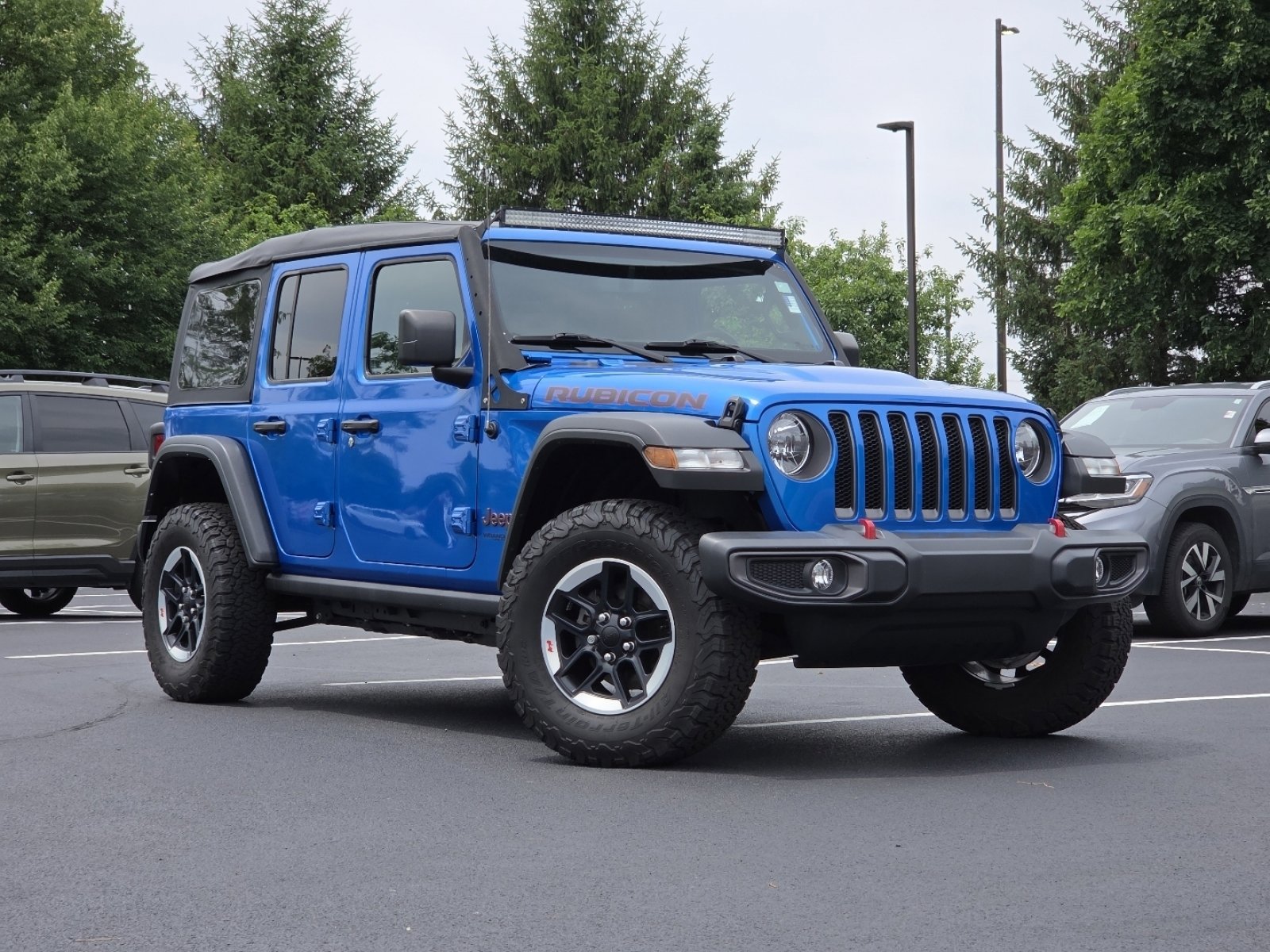 Used 2022 Jeep Wrangler Unlimited Rubicon AWD/4WD image 2