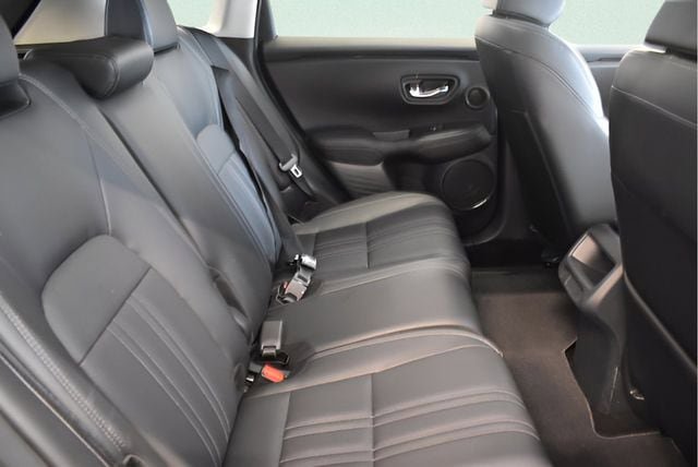 Used 2025 Honda HR-V EX-L image 17